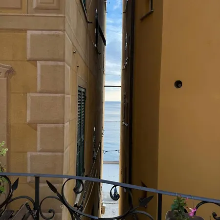 A Due Passi Dal Mare